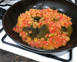 Foto del paso 5 de la receta: Montaditos de lenguado y tomate