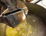 Májas - gombás göngyölt csirke bacon kabátban, májtócsnival recept fázis 1 fotója