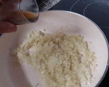Foto del paso 3 de la receta: Bacallà cuinat a baixa temperatura sobre un llit de sofregit amb pols de vegetals,faves caramel·litzades  salsa de bolets