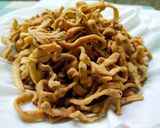Foto langkah ke 1 dari resep Keripik Bawang Keju.