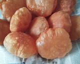 A picture of step 5 of Raj Kachori.
