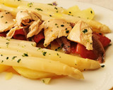 Foto del paso 5 de la receta: Ensalada templada de Piquillos con Patatas, Anchoas, Bonito Y Espárragos