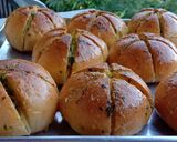Foto langkah ke 6 dari resep Korean Cream Cheese Garlic Bread.