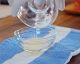 A picture of step 2 of Easy Coffee Mousse and Vanilla Mousse.