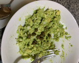 Foto del paso 2 de la receta: Crujiletas de salmón ahumado y aguacate