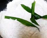 Foto langkah ke 2 dari resep Bubur sumsum enak dan simple.