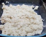 Foto del paso 1 de la receta Budín de pan, queso, nueces y membrillo 