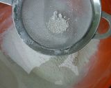 A picture of step 2 of Nishashta halwa.