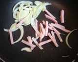 A picture of step 3 of Broccoli and Ham Cream Cheese Pasta.