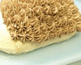 A picture of step 7 of Hedgehog Christmas Cake.