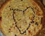 Une image de l'étape 4 de Tarte aux pommes et petites de chocolat.