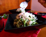 Foto del paso 3 de la receta: Espaguetis de calabacín con pollo y salsa de yogur