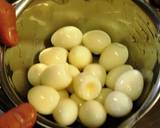 A picture of step 8 of How to Boil Easy-Peel Quail Eggs.