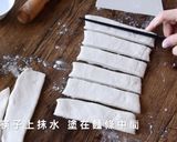 香酥炸油條 (video)的食譜步驟5照片