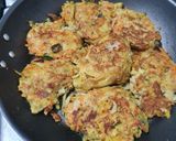 Foto del paso 3 de la receta: 🧡:💛Croquetas chatas coloridas💚:🤍