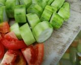 Foto langkah ke 5 dari resep Mamaci Sayur Sup Oyong Sederhana.