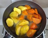 Hình bước làm 4 của món Bún cà ri gà