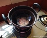 A picture of step 2 of Kothu Paratha.