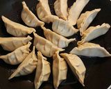 Foto langkah ke 6 dari resep Kuotie / Gyoza.