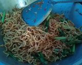 Foto langkah ke 2 dari resep Mie goreng.