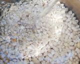 Foto del paso 2 de la receta: Alubias con espinacas y chorizo