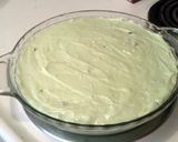 A picture of step 5 of Bisquick grasshopper cheesecake.