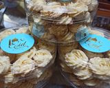 Foto langkah ke 5 dari resep Kue Sagu Keju.