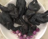 Hình bước làm 1 của món Cháo gà ác