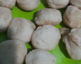 A picture of step 4 of Dahi vada.