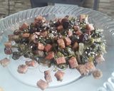 Foto del paso 5 de la receta: Espinacas con uvas pasas y jamón de cerdo...🌿🌰🍖🥓🍇