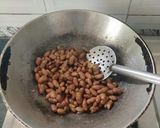 A picture of step 1 of Rajma Salad.