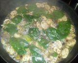 A picture of step 3 of Chicken Risotto with Asparagus & Mushrooms.