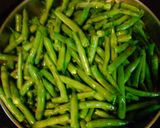 A picture of step 3 of Fresh Green Beans with Bacon.