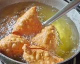 A picture of step 5 of पंजाबी समोसा (Punjabi Samosa Recipe In Marathi).