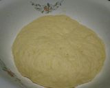 Foto langkah ke 4 dari resep Donat Kentang.