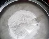A picture of step 1 of Karachi Halwa.