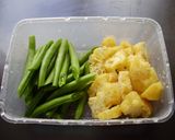A picture of step 2 of Stir-Fried and Simmered Eggplants, Green Beans and Deep-fried Tofu.