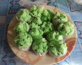 Foto langkah ke 9 dari resep Bolu kukus pandan.