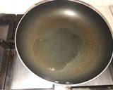 Foto del paso 3 de la receta: Sopa de cubitos con quinoa negra y fideos tostados