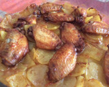 Foto del paso 1 de la receta: Alitas de pollo horneadas con patatas🍗🥔