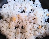 A picture of step 3 of Colourful Garlic Rice.