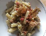 A picture of step 5 of #617 Sedani Rigati with Artichoke Cream, Almond and Bacon Crumble, and Artichoke Chips.