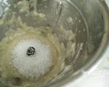 A picture of step 3 of Banana milkshake.