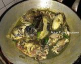 Foto langkah ke 6 dari resep Balakutak Khas Sunda (Cumi Sotong Tinta Hitam) #dirumahaja.
