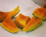 A picture of step 1 of Great for Halloween! The Best Kabocha Squash Cake.
