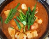 Foto langkah ke 4 dari resep Spicy tteokbokki ala drama Korea.