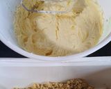 A picture of step 3 of Walnut Cake.