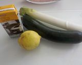 Foto del paso 5 de la receta: Merluza al limón al horno con salsa de verduras, cítricos y nata