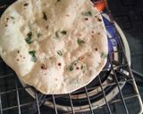 A picture of step 3 of Palak roti.
