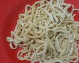 Foto langkah ke 5 dari resep Mie iris saus cream ricecooker.